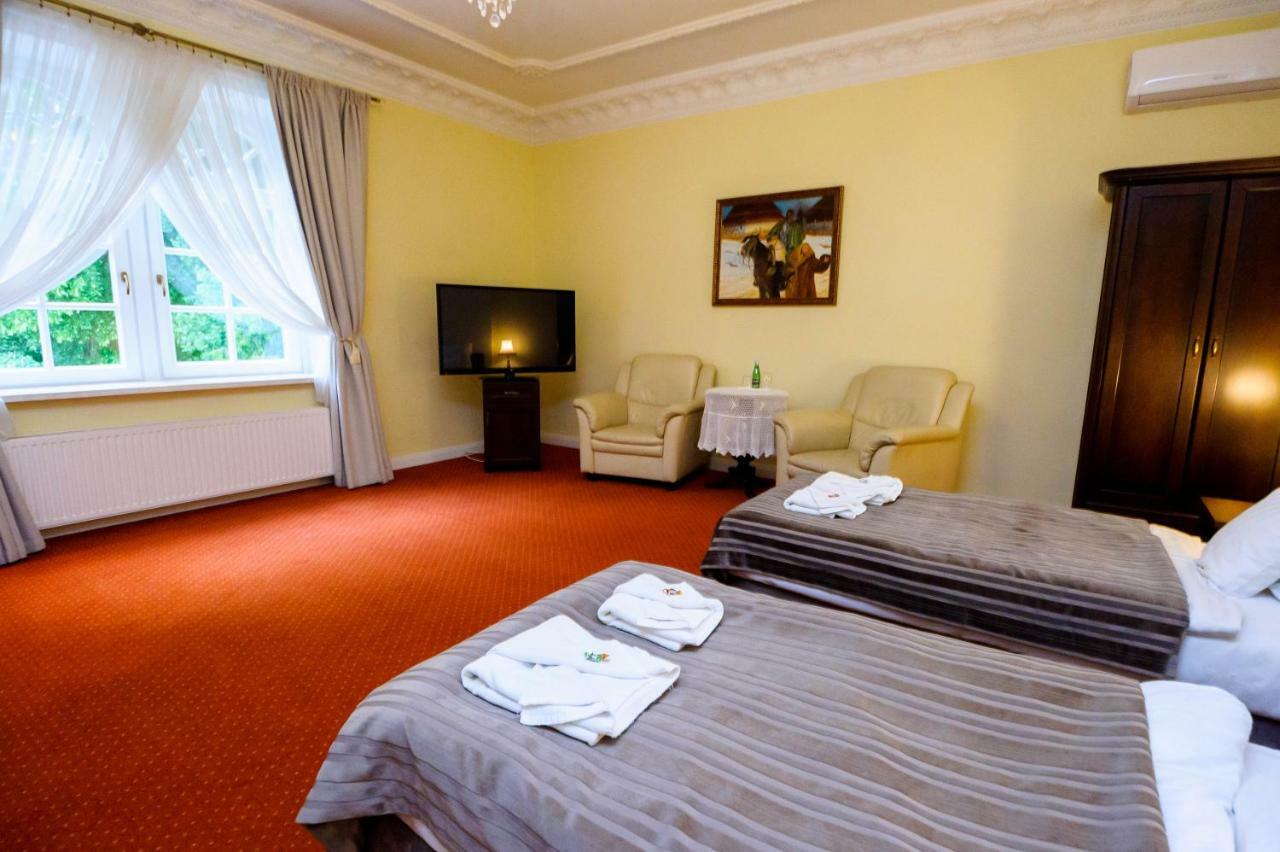 Hotel Dwor Sójki Exteriér fotografie