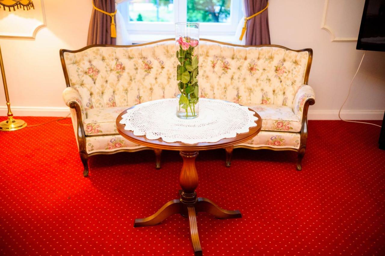 Hotel Dwor Sójki Exteriér fotografie