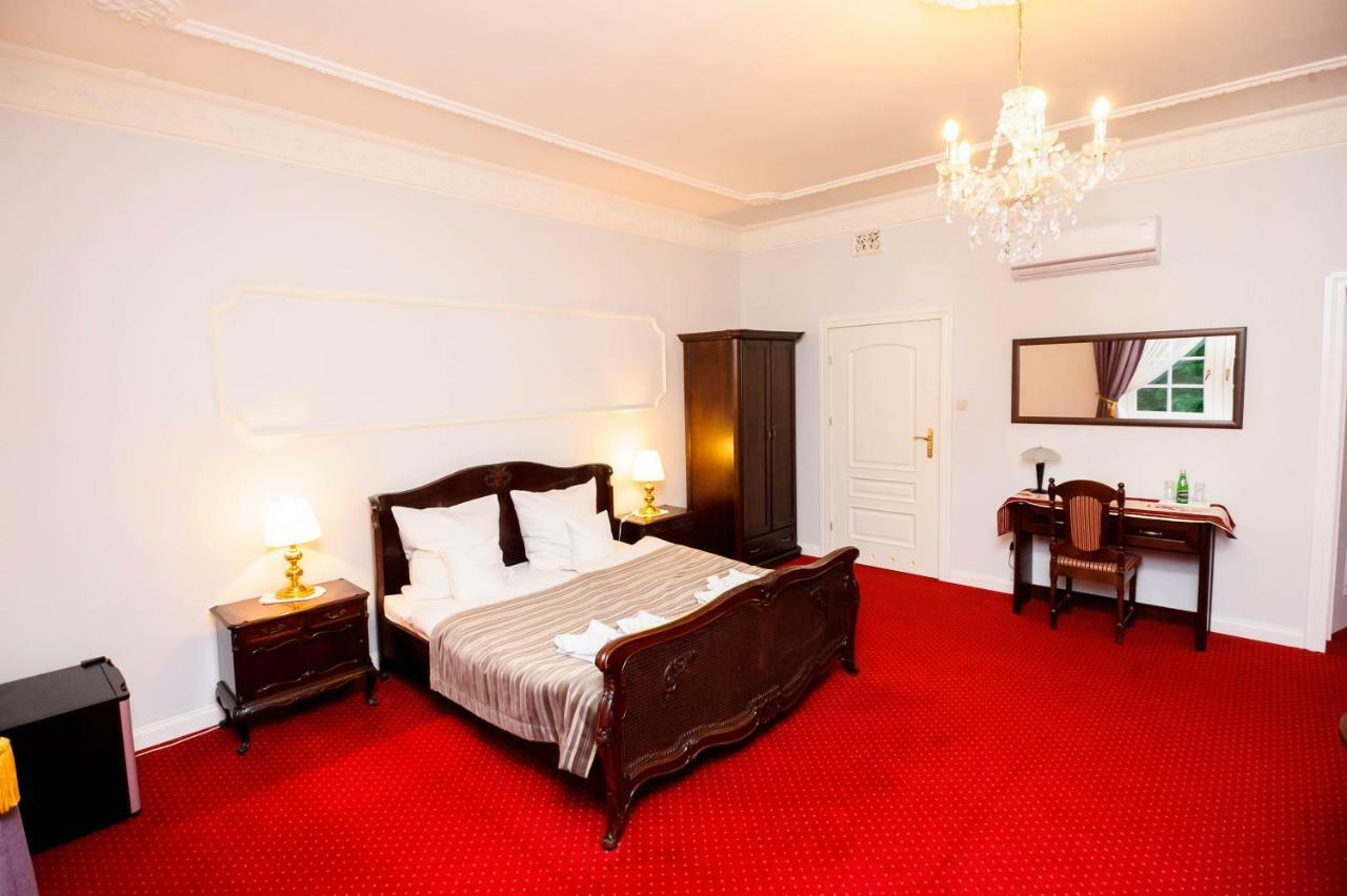Hotel Dwor Sójki Exteriér fotografie