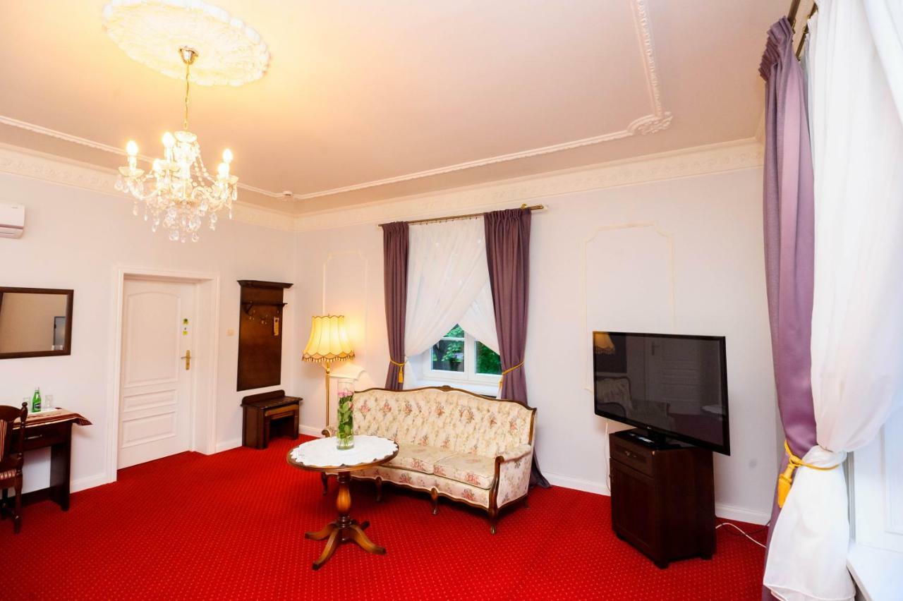 Hotel Dwor Sójki Exteriér fotografie